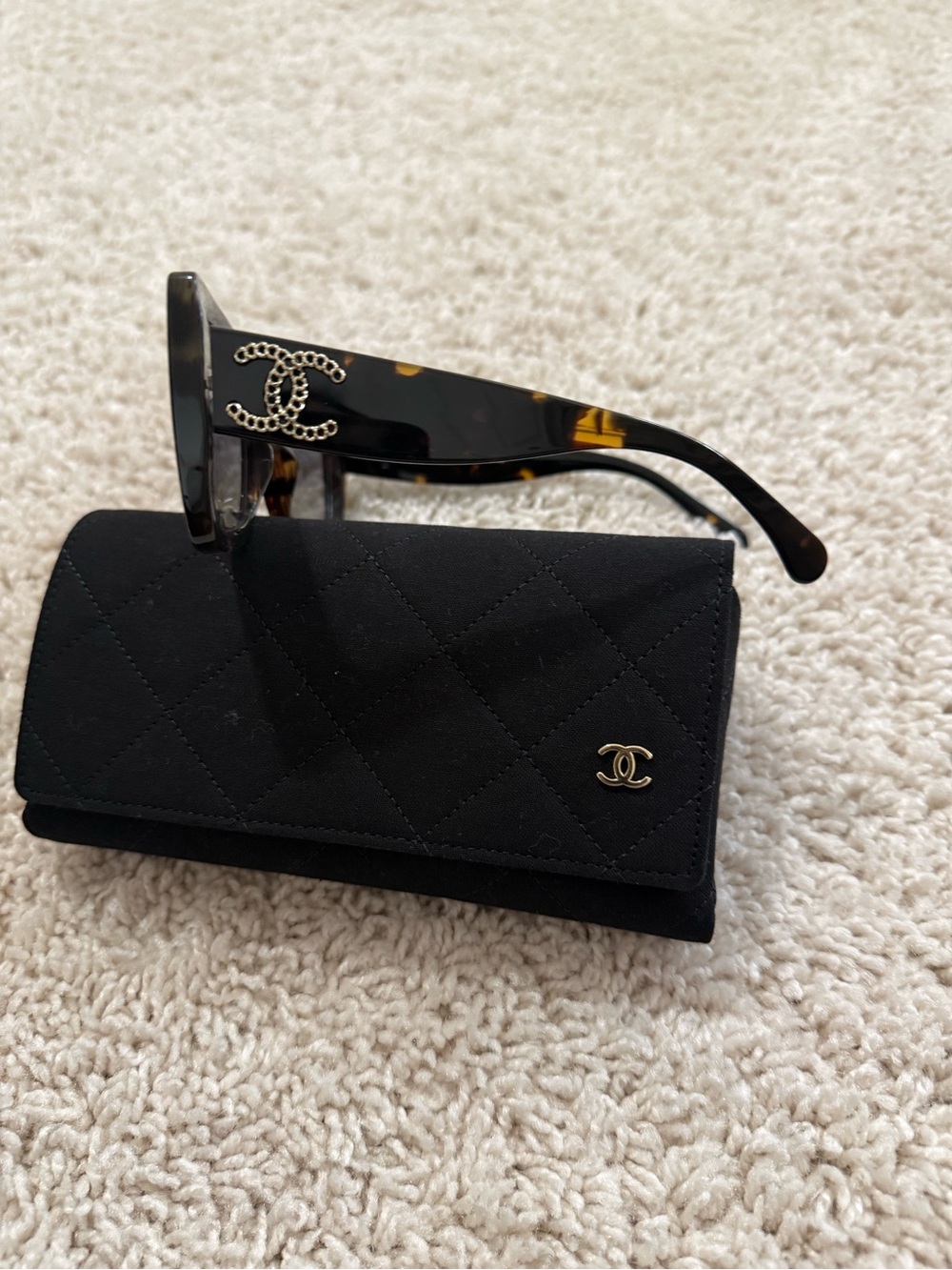 CHANEL Tortoiseshell Sunglasses with Gold CC Logo and Black Quilted Case
